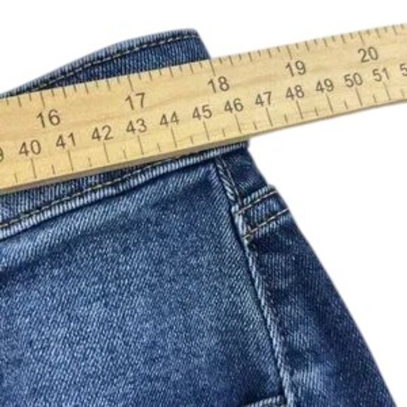 Lane Bryant Jeans Crop High Rise Essential Stretch Straight Women's Size 16 - Picture 3 of 8